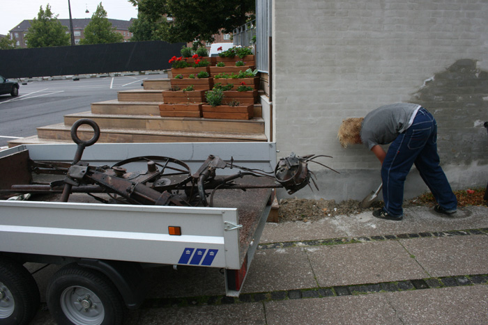 Tejn: sculpture at Valby Kulturhus